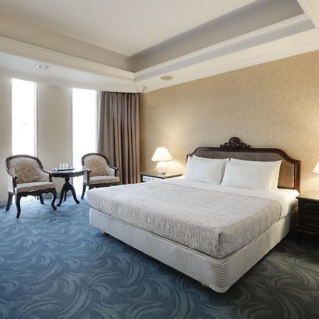 Forbes Hotel Тайчжун Экстерьер фото