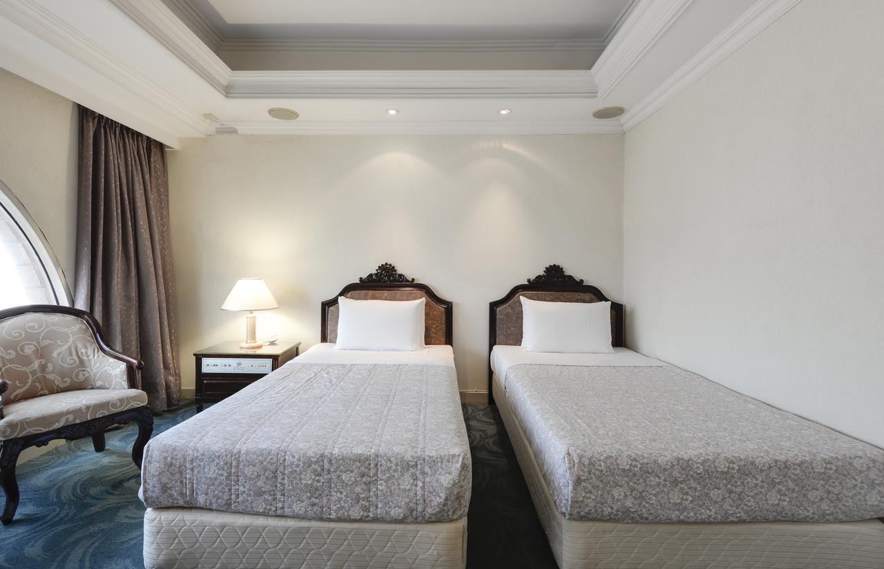 Forbes Hotel Тайчжун Экстерьер фото